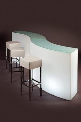 Lees meer over Design desk & bar verlicht James