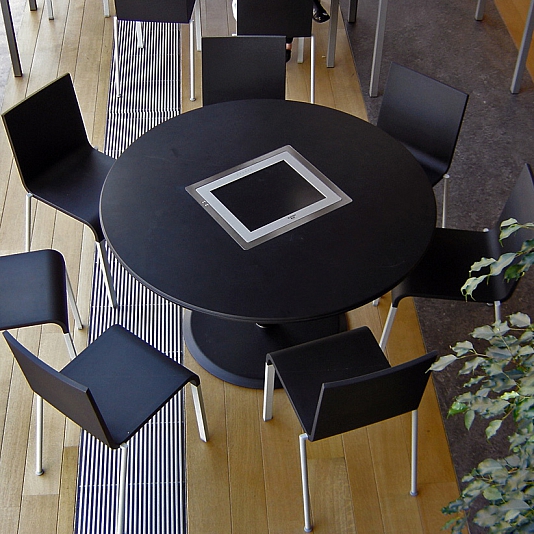 Informatiekiosk voor bezoekers Jansen Pharmaceutica